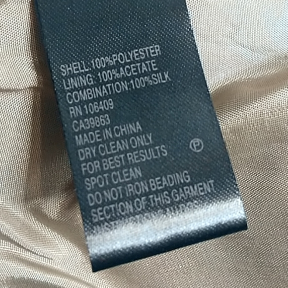 Tahari ASL LUXE two piece skirt suit size 10P - Picture 11 of 11